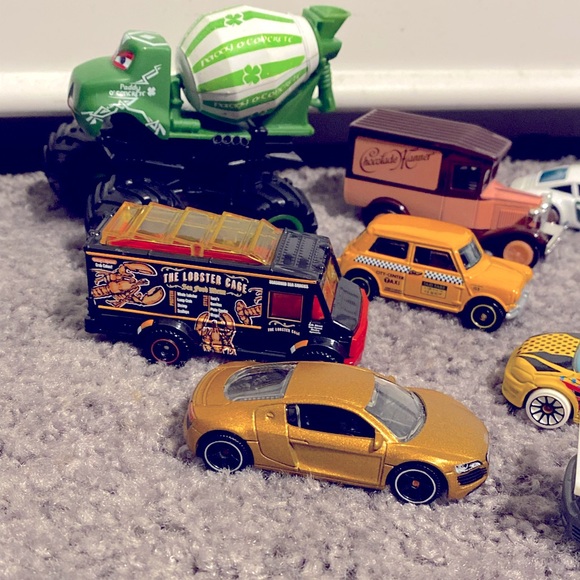 Toy Cars Set - Picture 2 of 7